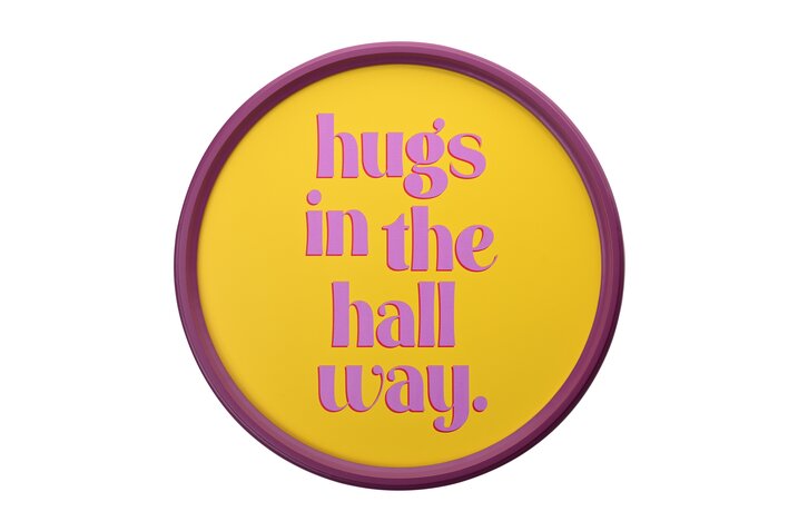 Love Frames, Bild, D30cm, Motiv: Hugs in the hall way, gelb/lila