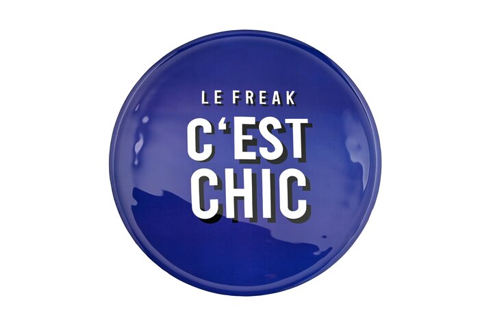 Love Trays, Dekotablett, L, Motiv: Le freak c´est chic, rund, dunkelblau